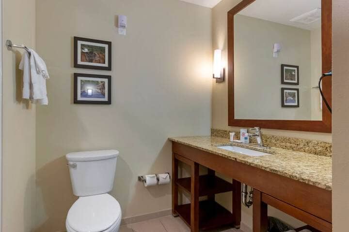 Room 21 of 35